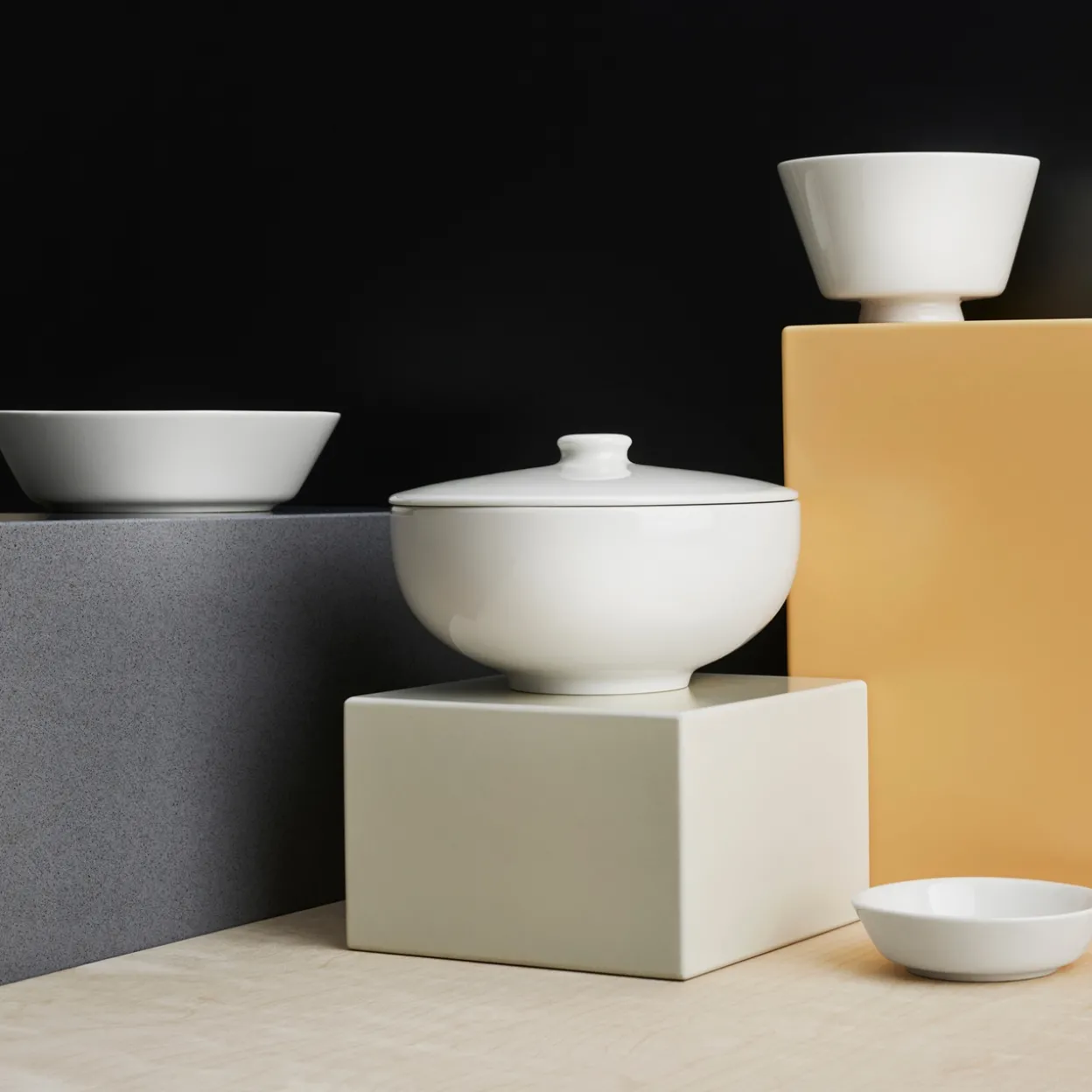 Kulho 0,8l kannella valkoinen